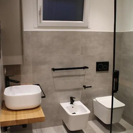 783 Bed and Breakfast